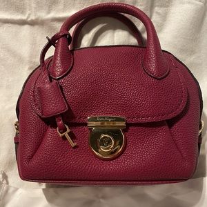 SALVATORE FERRAGAMO Fiamma Small Leather Bag with Strap Burgundy